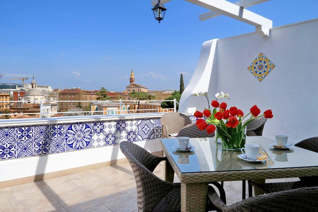 Colosseum Terrace Suite โรม ภายนอก รูปภาพ