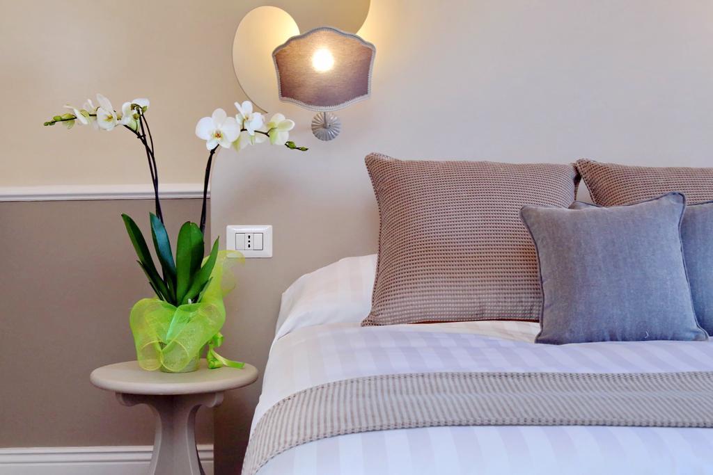 Colosseum Terrace Suite โรม ภายนอก รูปภาพ