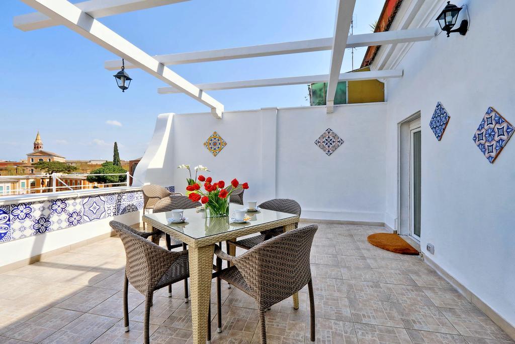 Colosseum Terrace Suite โรม ภายนอก รูปภาพ