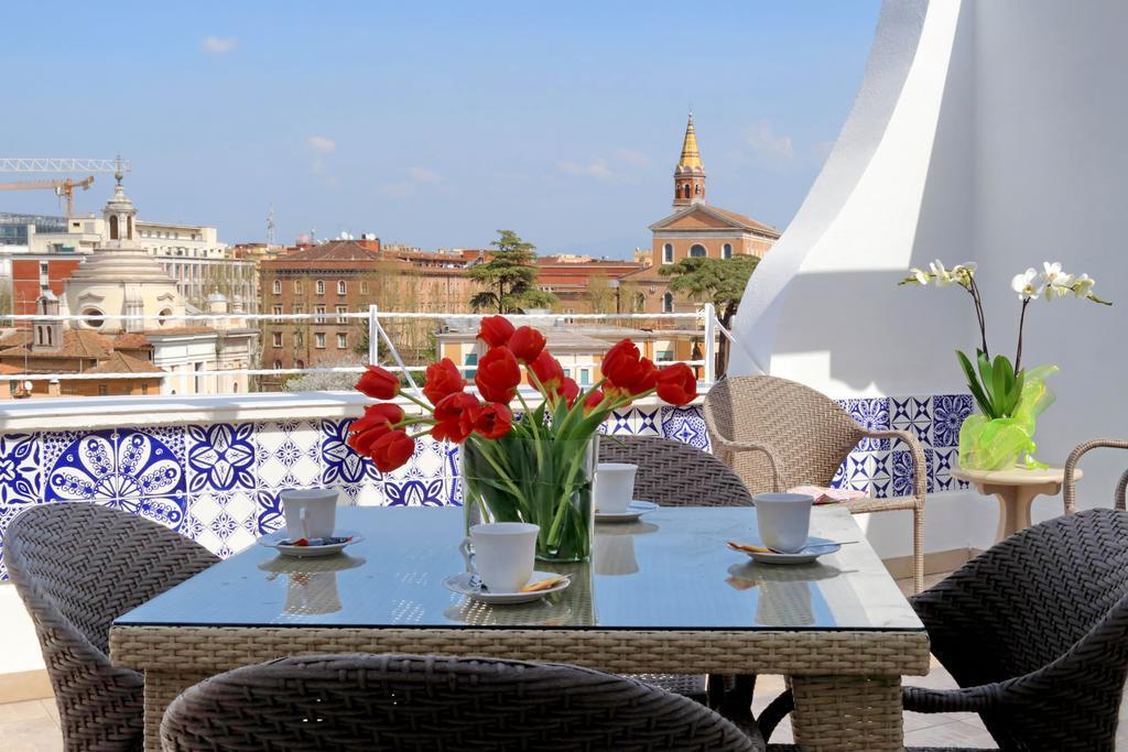 Colosseum Terrace Suite โรม ภายนอก รูปภาพ