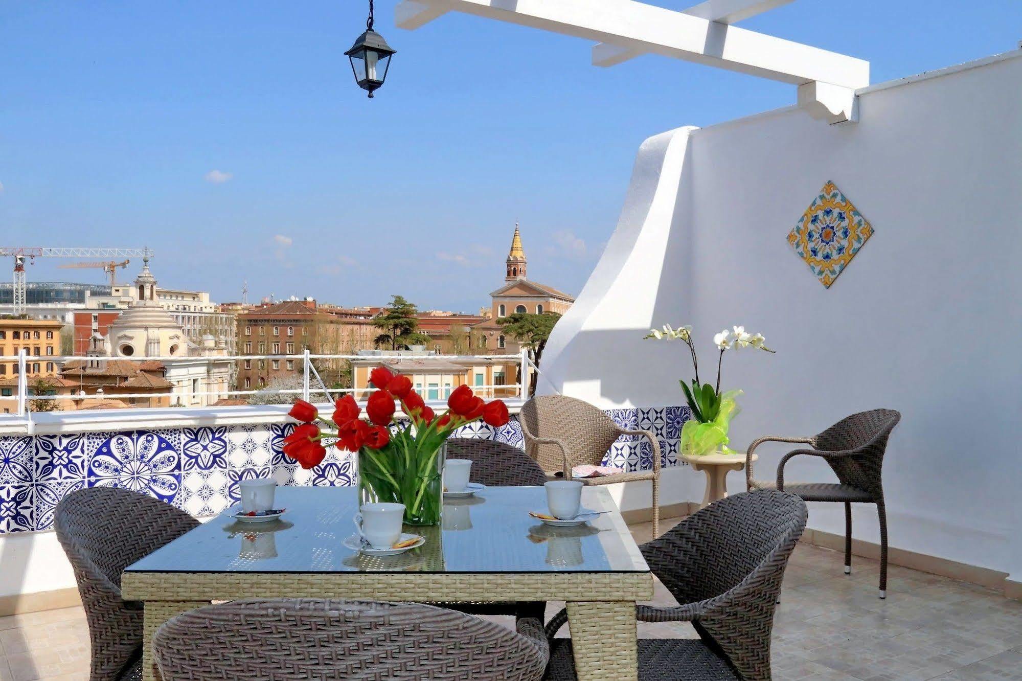 Colosseum Terrace Suite โรม ภายนอก รูปภาพ
